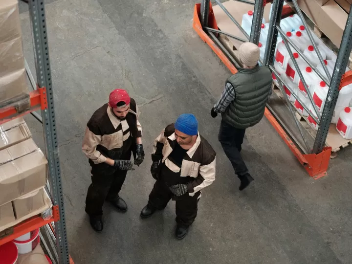 tiene obligacion el conserje de recoger paquetes